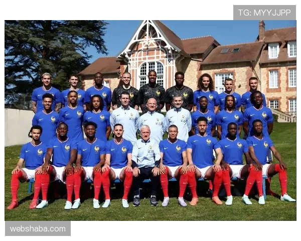 姆巴佩对比克罗地亚黄金一代：个体速度冲击与团队传承的碰撞