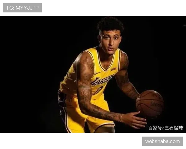 库兹马靠挡拆制造空位 提升三分命中率带动湖人攻击效率