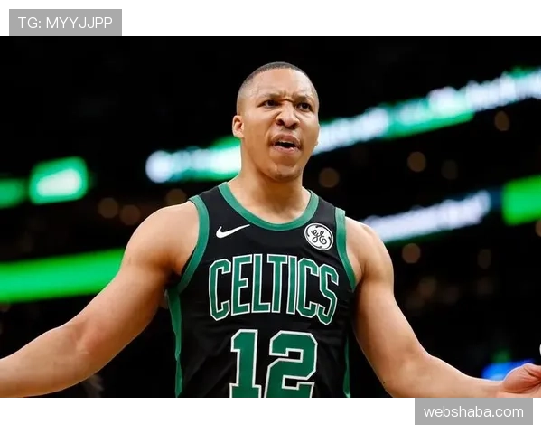 格兰特·威廉姆斯无球牵制力提升，拉开空间改变对手防守布局